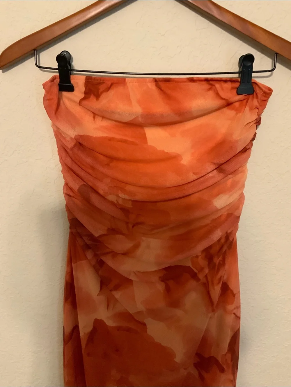 Strapless Abstract Orange Ruched Sheath Dress size small, midi/maxi